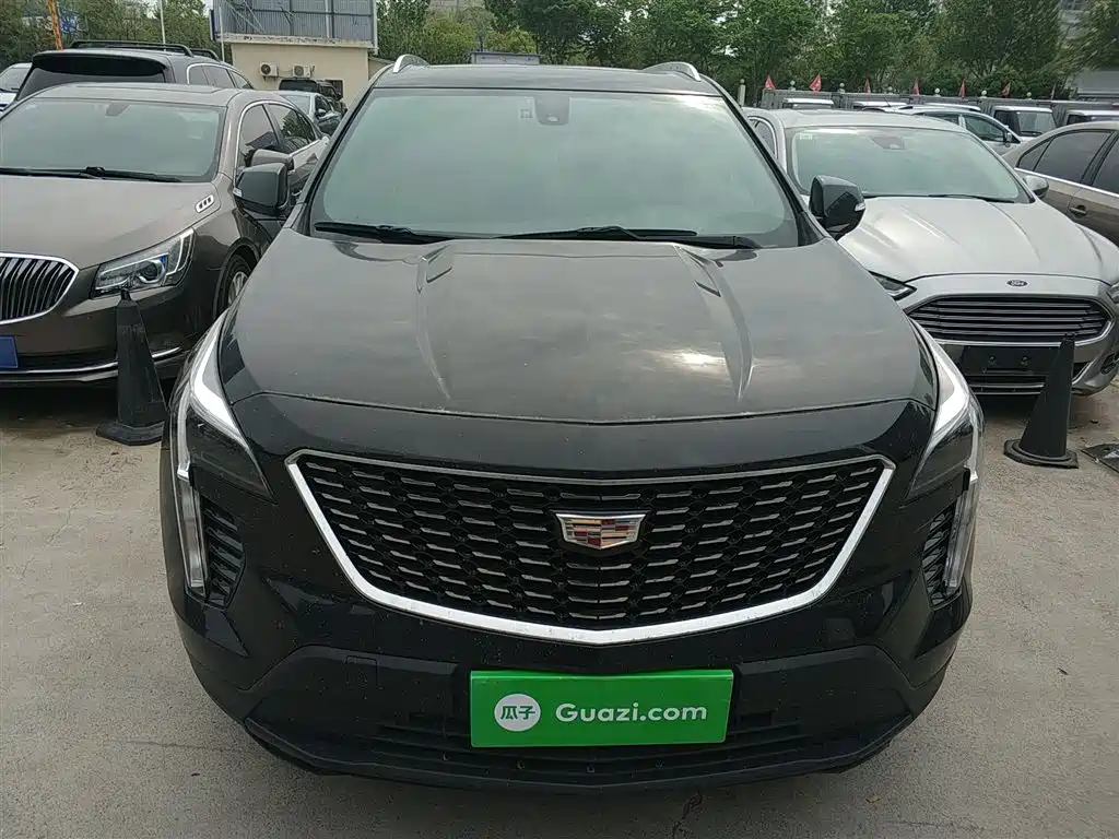 Cadillac XT4 2022 — фото 3