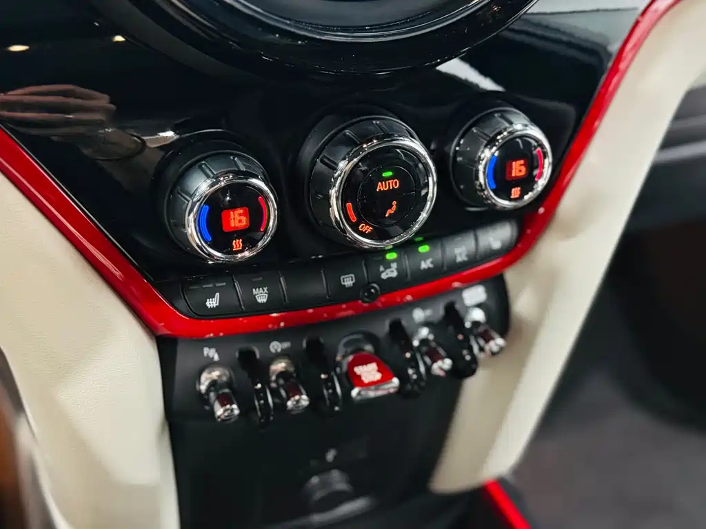 MINI JCW COUNTRYMAN 2020 — фото 10