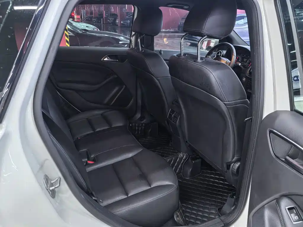 Mercedes-Benz B-Class 2015 — фото 10