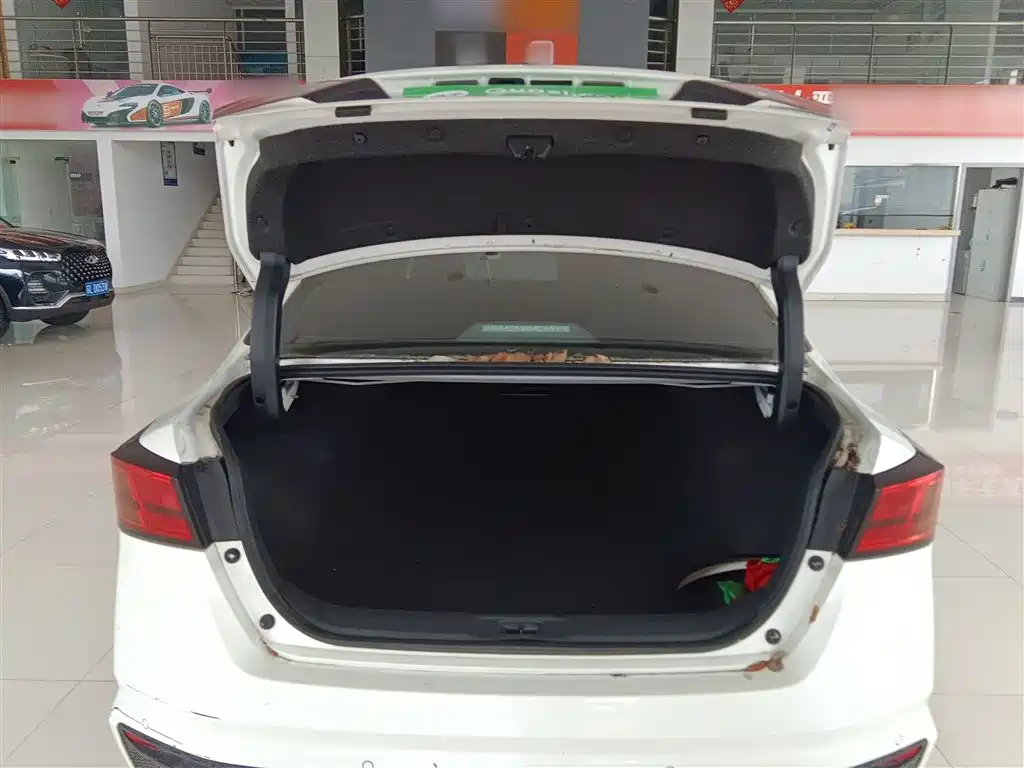 Nissan Teana 2021 — фото 19