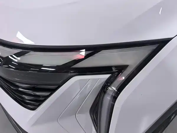 Geely Boyue L 2025