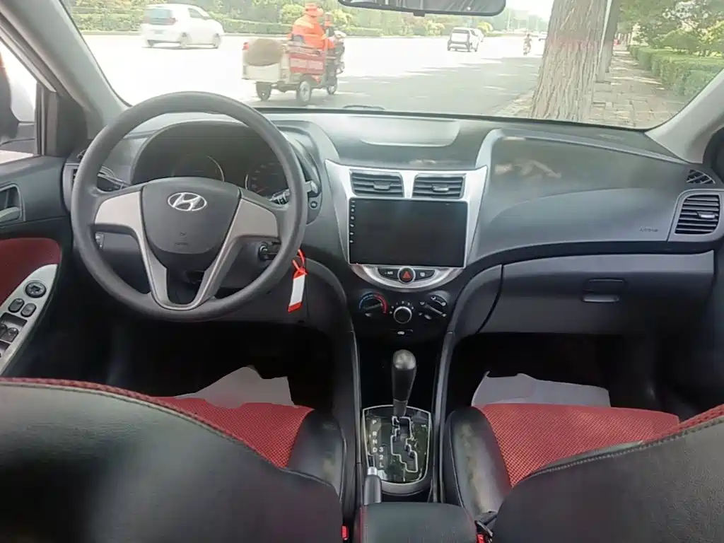 Hyundai Rui Yi 2016 — фото 10