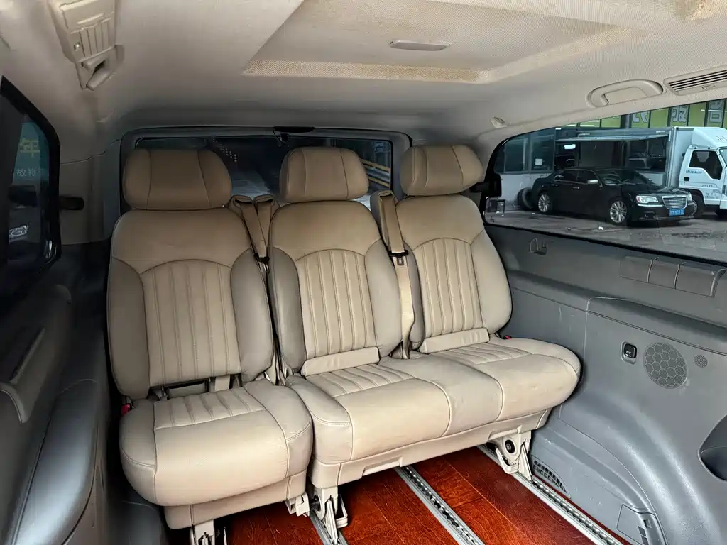 Mercedes-Benz Vito 2015 — фото 16