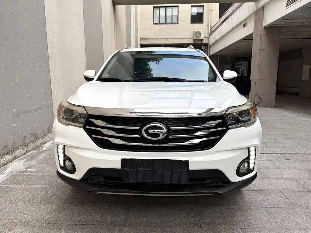 GAC Motor Trumpchi GS4 2016 — фото 3