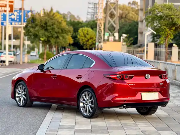 Mazda 3 Axela 2023