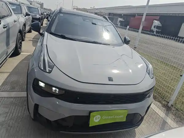 Lynk & Co 01 2023