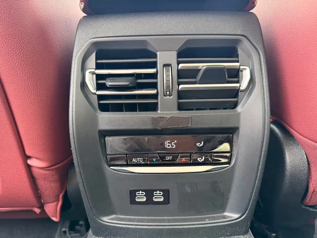 BMW 3 Series 2023 — фото 17