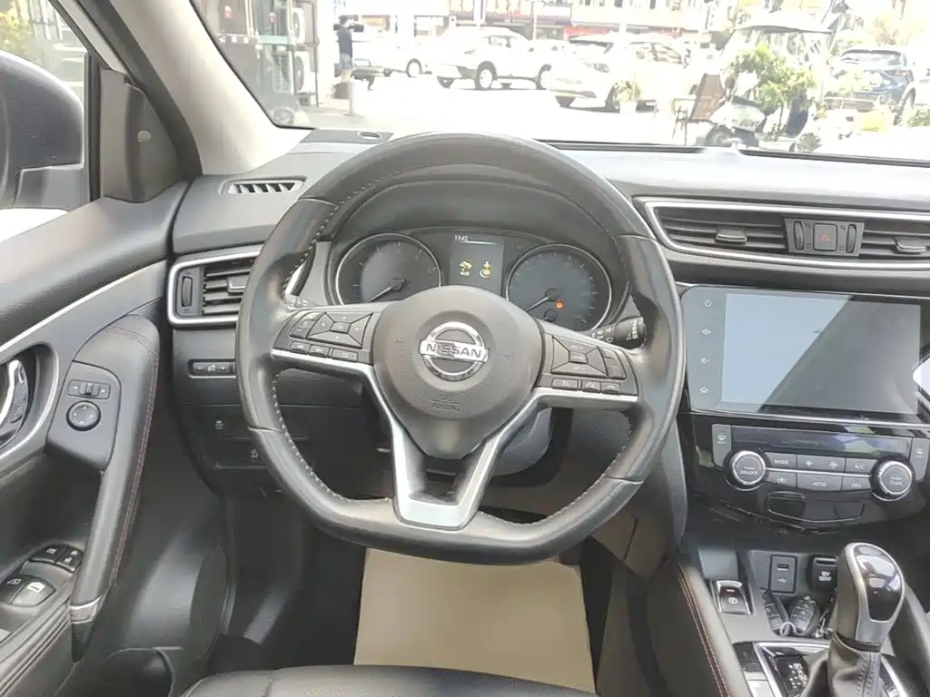 Nissan Qashqai 2023 — фото 11
