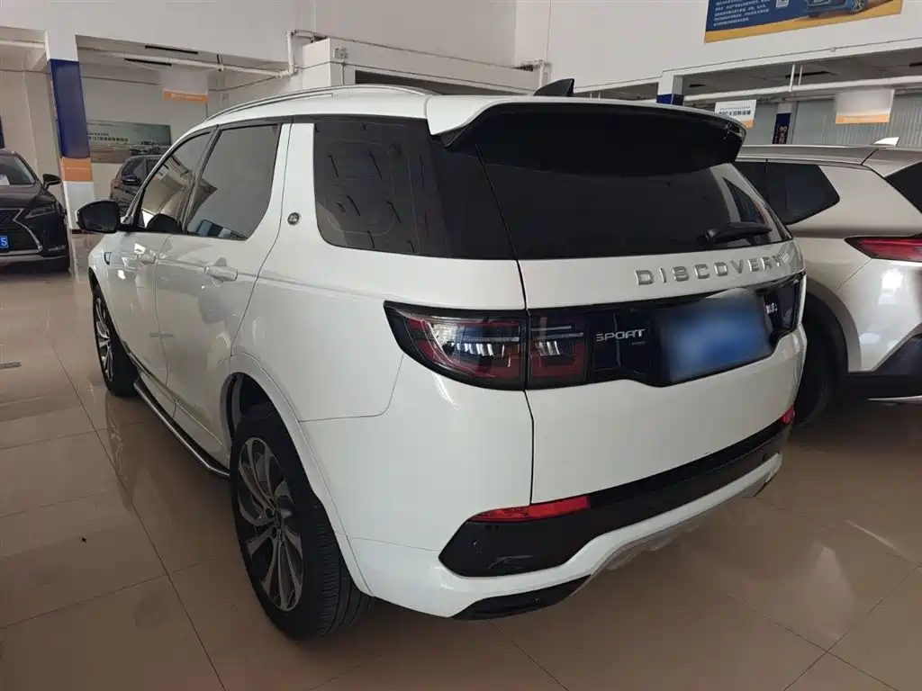 Land Rover Discovery Sport 2022 — фото 10