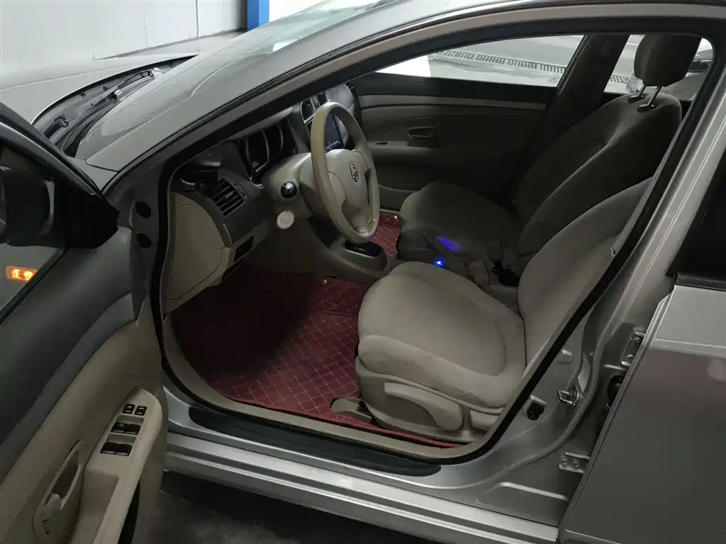 Nissan Sylphy 2015 — фото 12