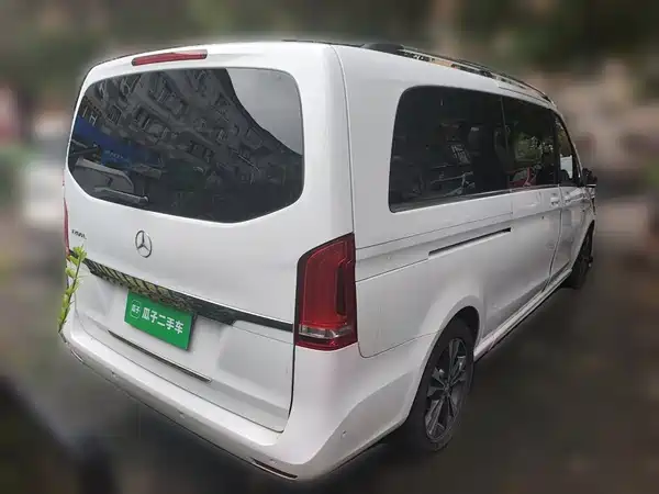Mercedes-Benz V-Class 2016