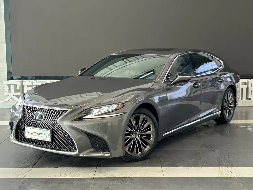 Lexus LS 2018 — фото 1