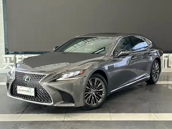 Lexus LS 2018