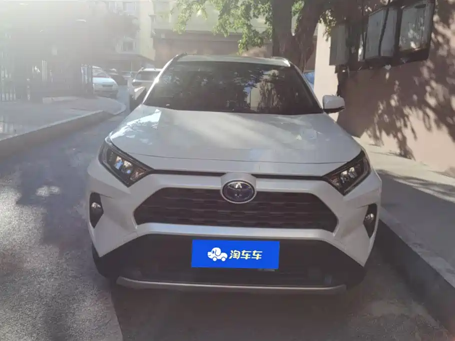 Toyota RAV4 2021