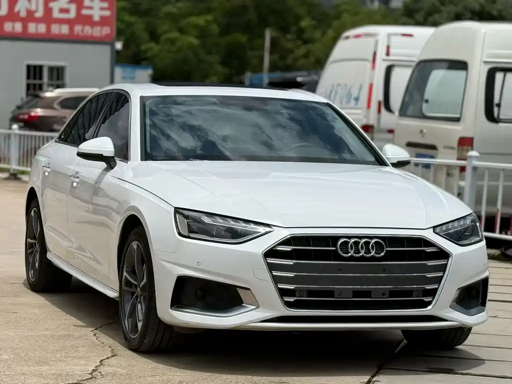 Audi A4L 2020