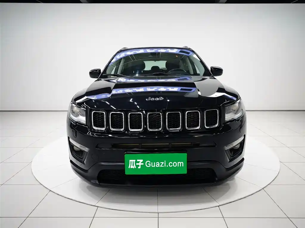 Jeep Compass 2018 — фото 3