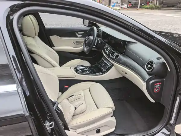 Mercedes-Benz E-Class 2016
