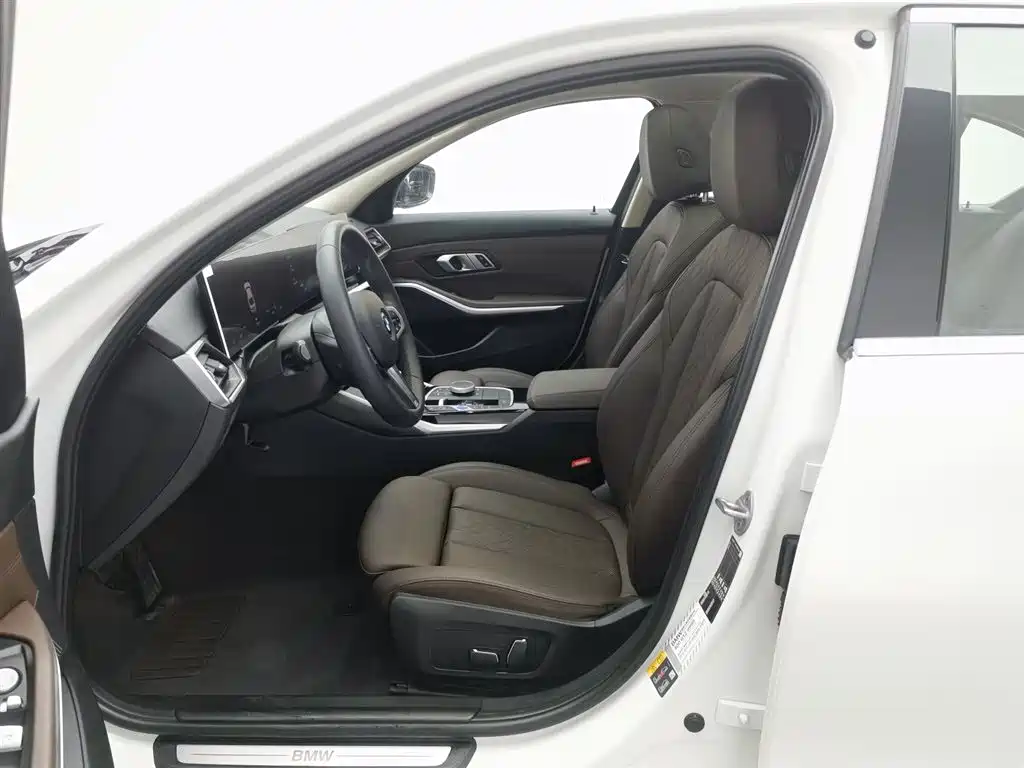BMW i3 2024 — фото 10