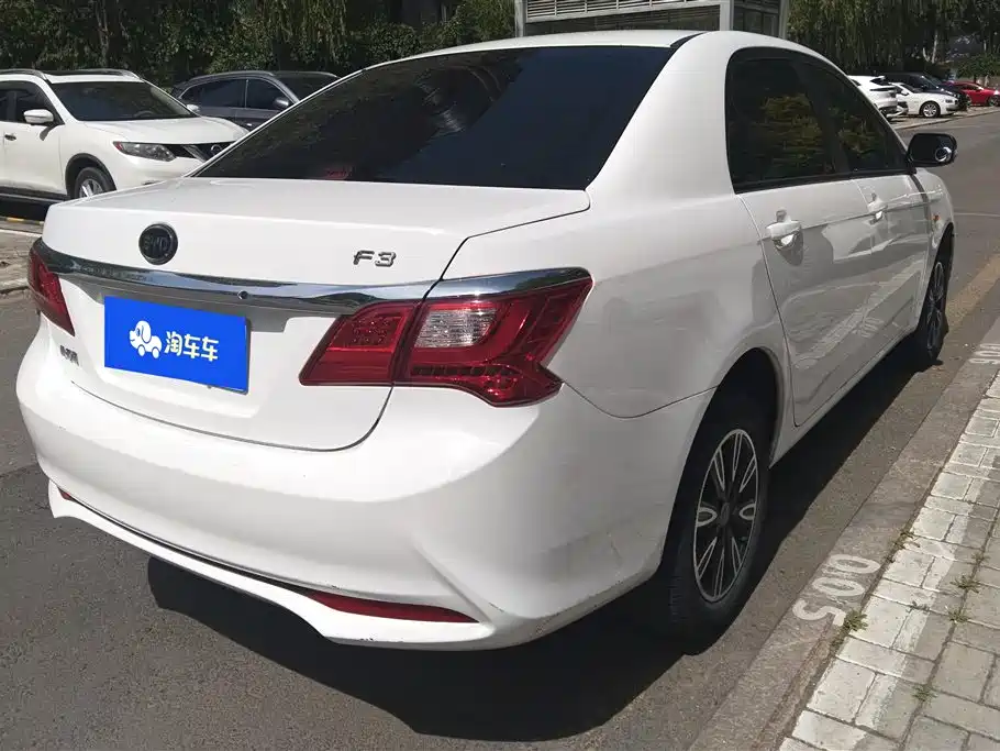 BYD F3 2021