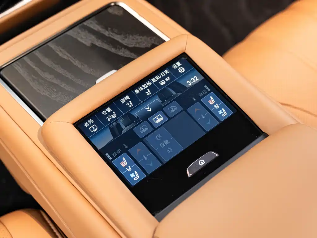 Lexus LS 2022 — фото 19