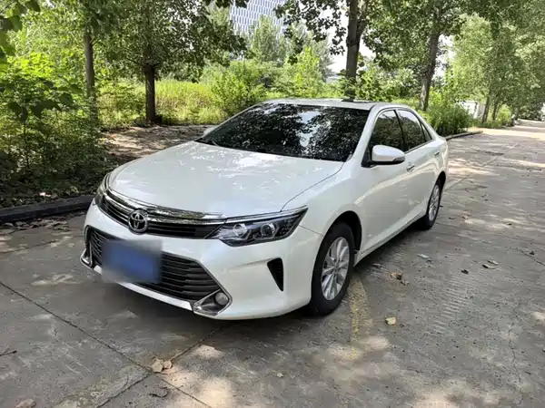 Toyota Camry 2016
