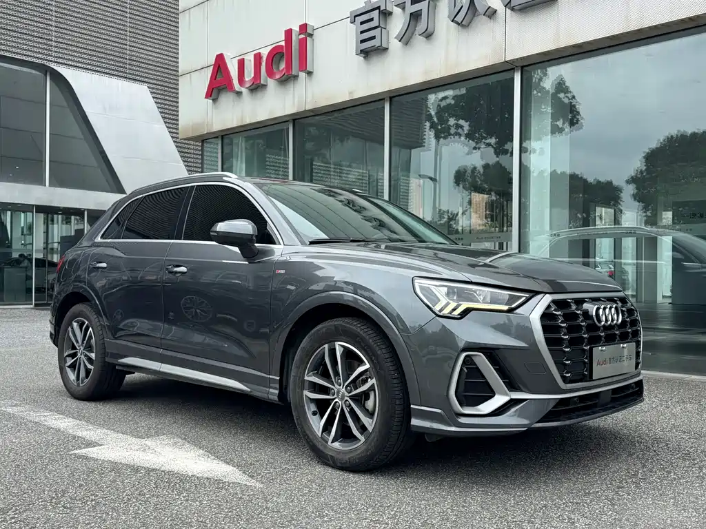 Audi Q3 2020 — фото 14
