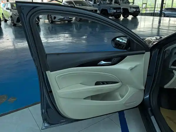 Buick Regal 2021
