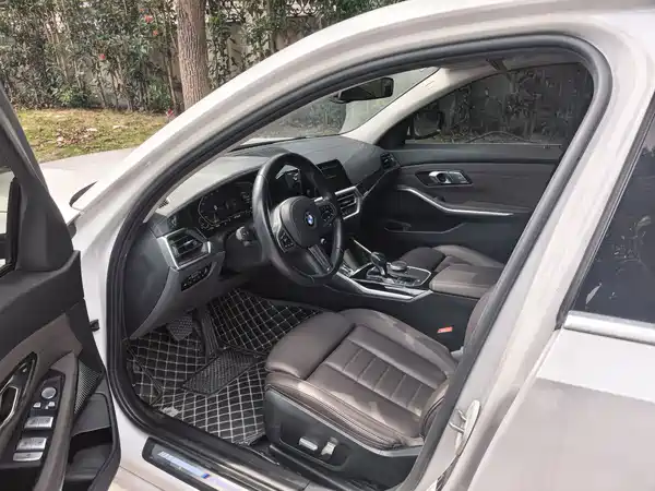 BMW 3 Series 2021