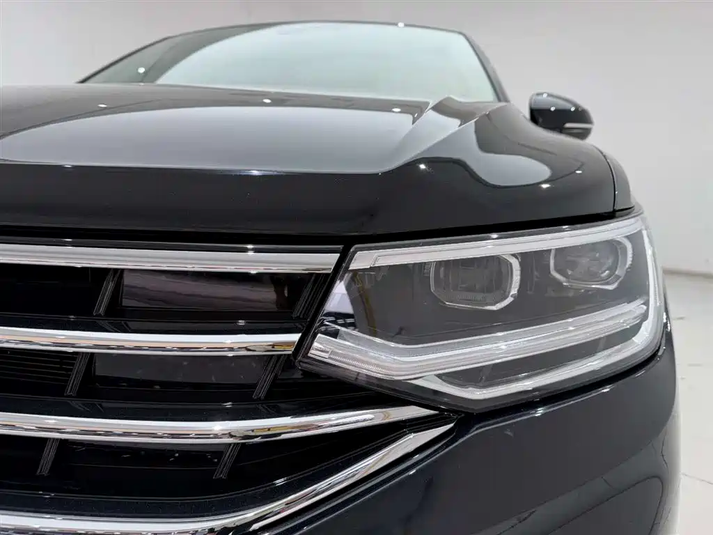 Volkswagen Tiguan L 2024
