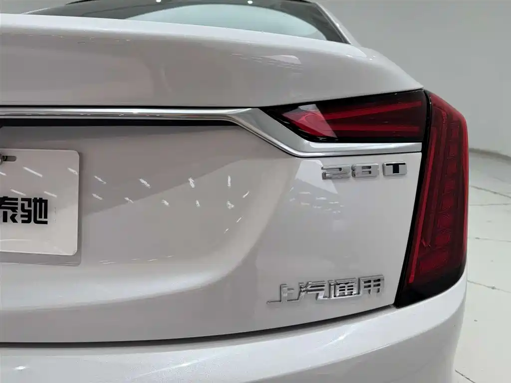Cadillac CT6 2023 — фото 10