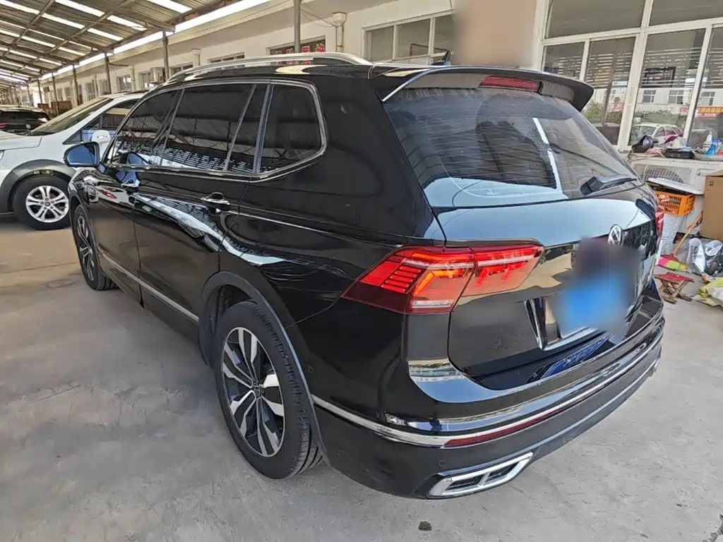 Volkswagen Tiguan L 2022