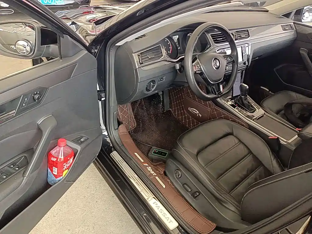 Volkswagen Passat 2019 — фото 16