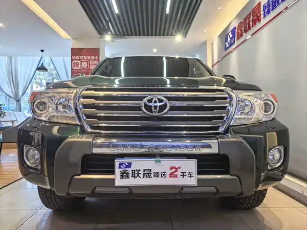 Toyota Land Cruiser 2014