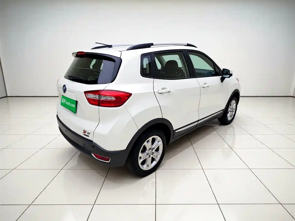Changan CS15 2016