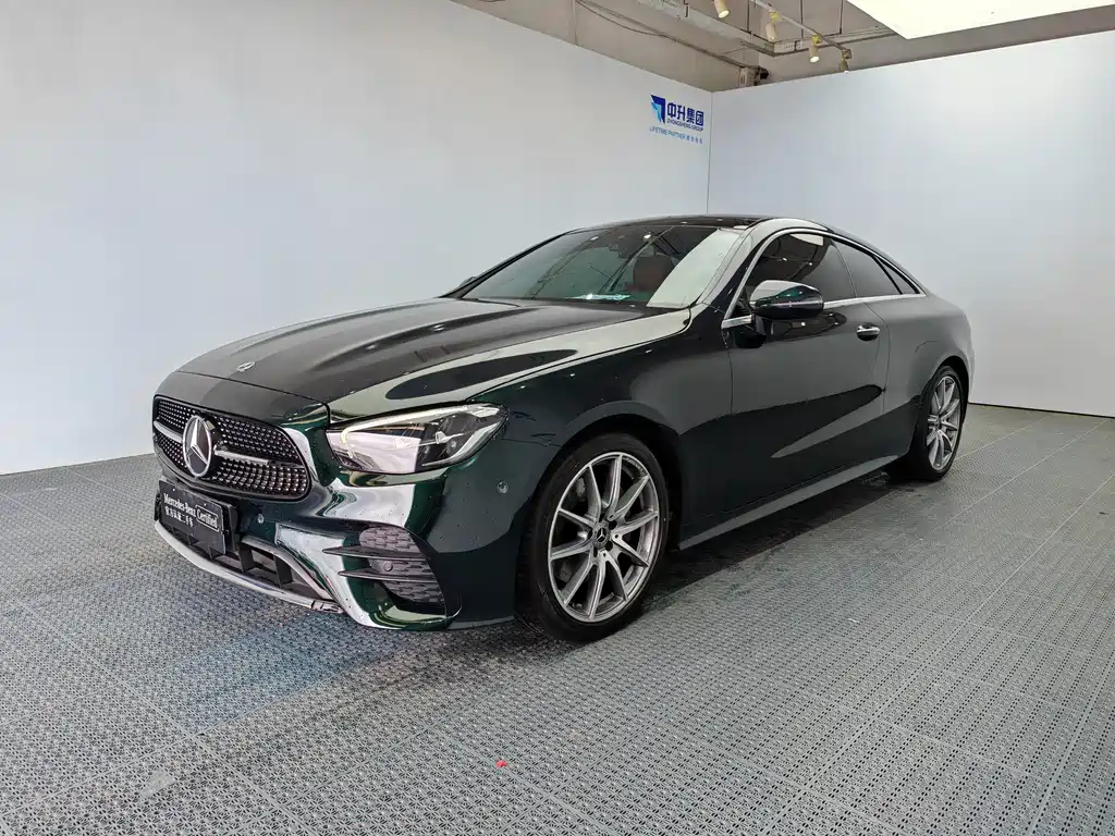 Mercedes-Benz E-Class 2022 — фото 1