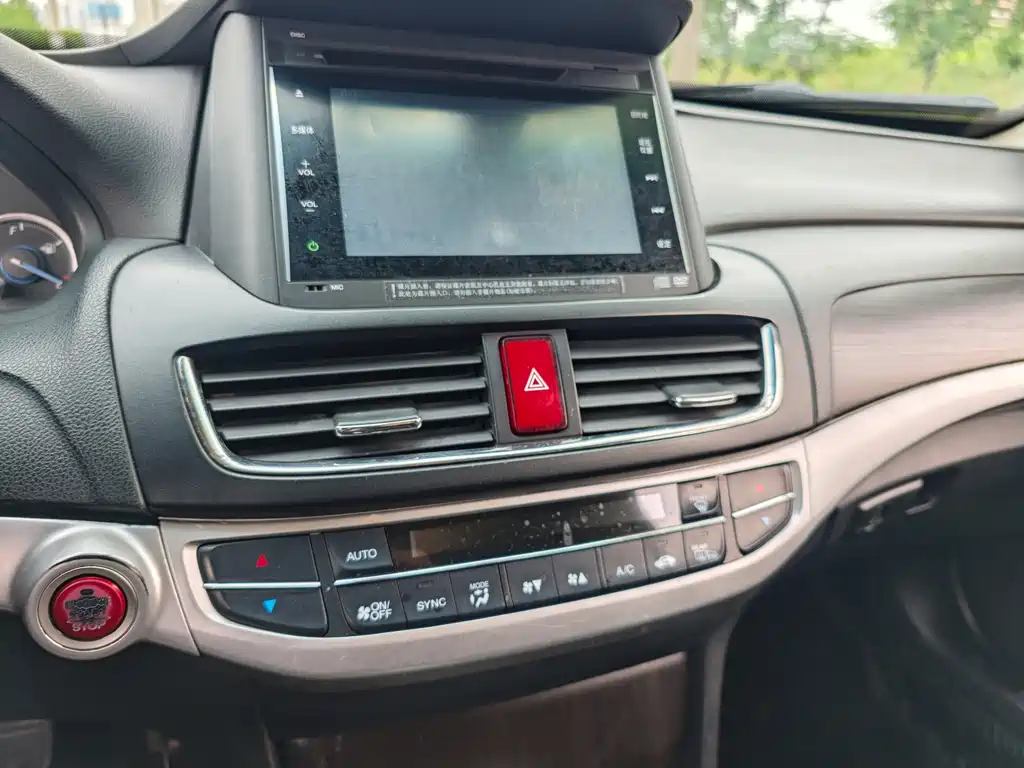 Honda Crosstour 2015 — фото 14