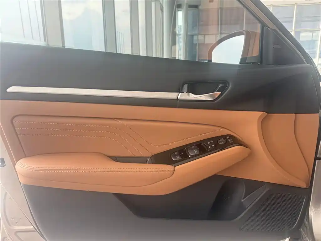 Nissan Teana 2025