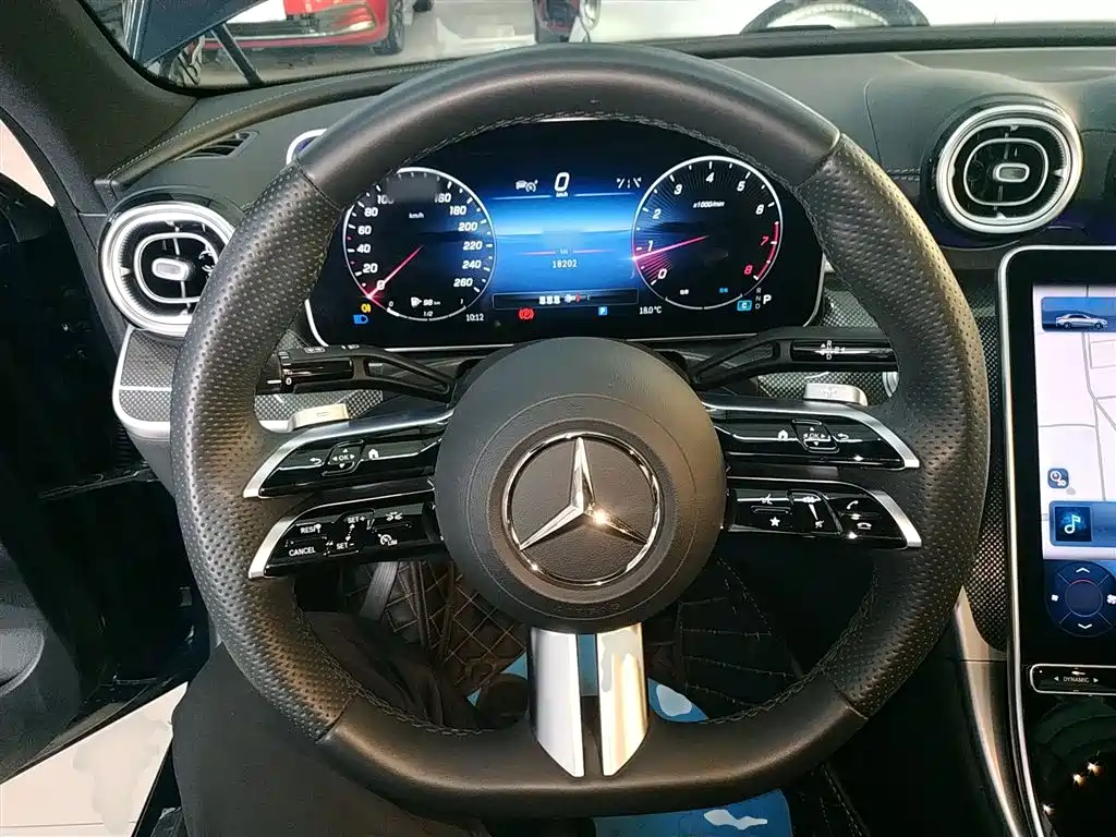 Mercedes-Benz C-Class 2023 — фото 7