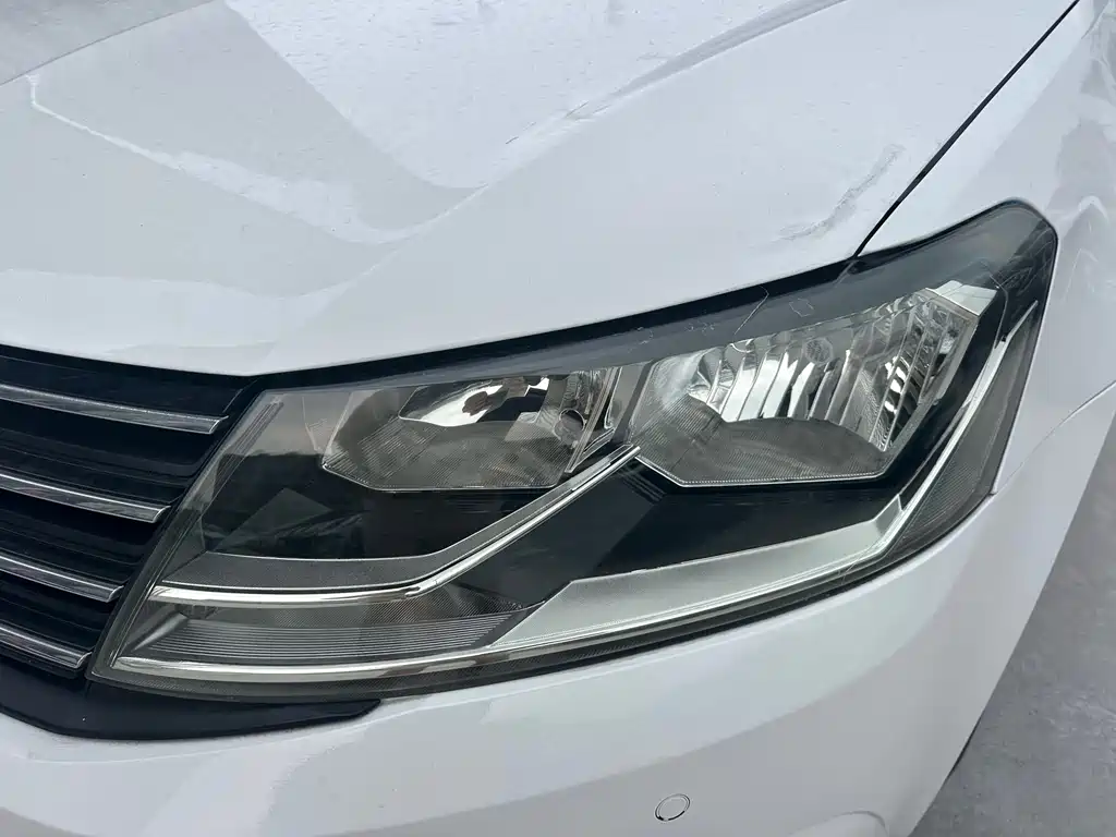 Volkswagen Lavida 2017 — фото 15