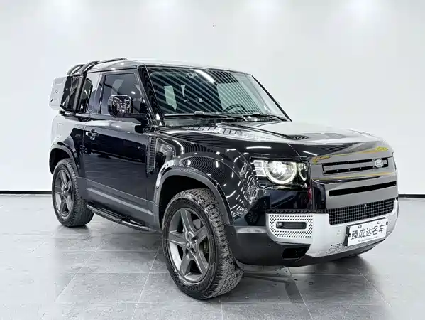Land Rover Defender 2023