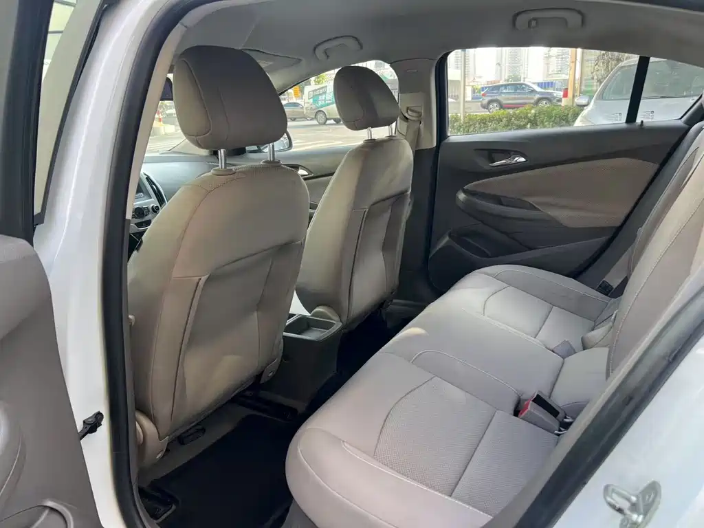 Chevrolet Cruze 2015 — фото 17