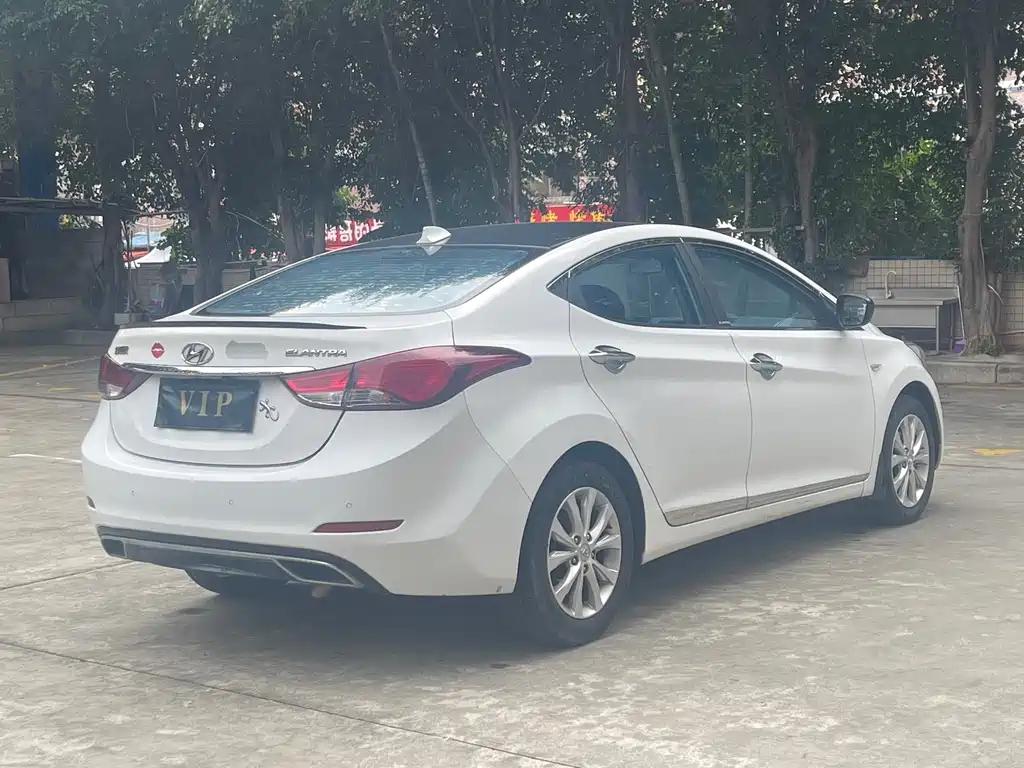 Hyundai Elantra Langdong 2017 — фото 4