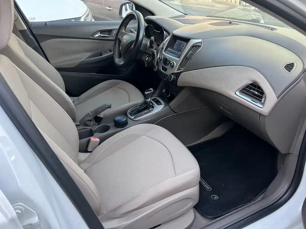 Chevrolet Cruze 2015 — фото 14