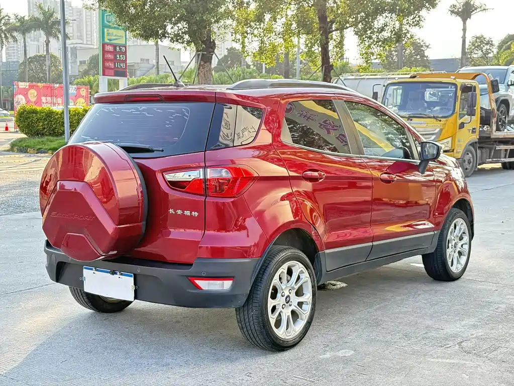 Ford Ecosport 2017 — фото 10