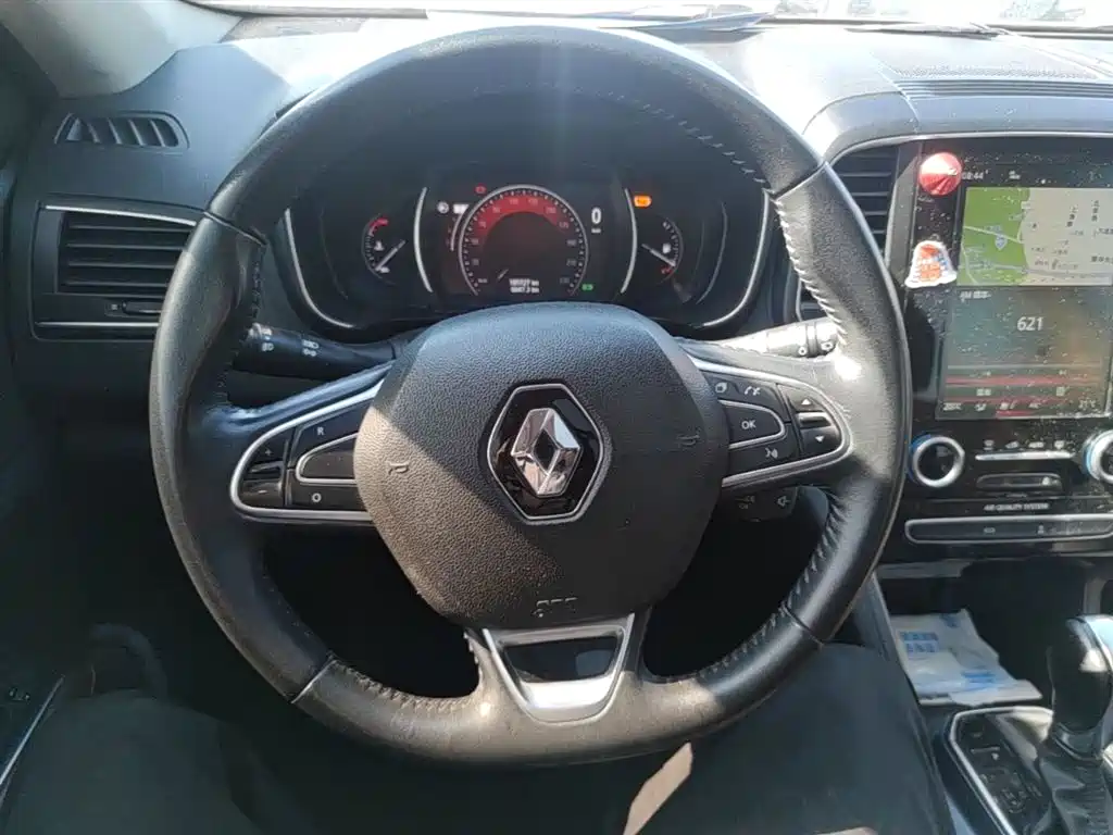 Renault Koleos 2018 — фото 11