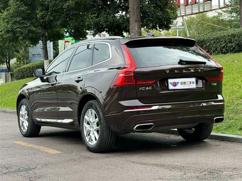 Volvo XC60 2019 — фото 4