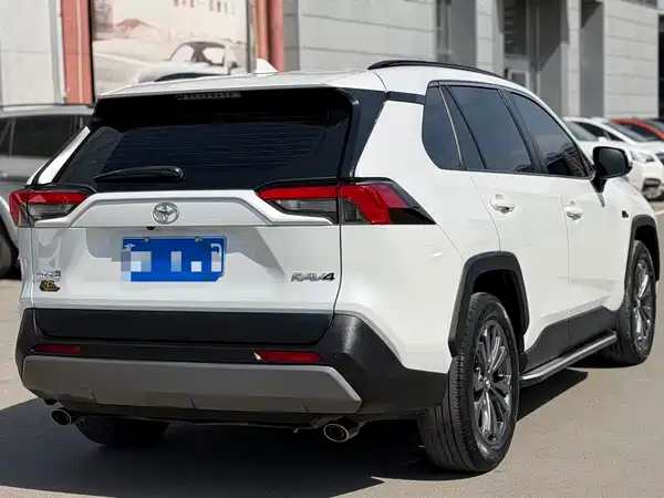 Toyota RAV4 2023