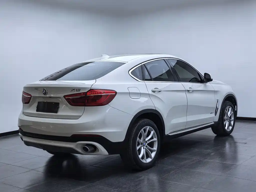 BMW X6 2016 — фото 18
