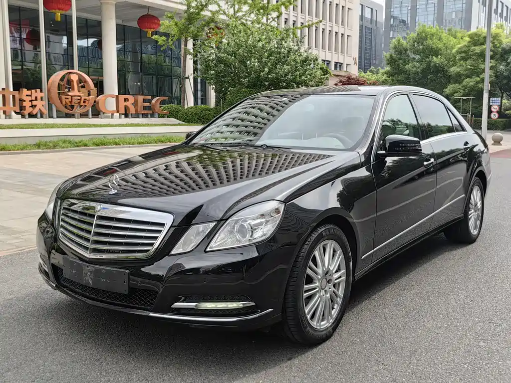Mercedes-Benz E-Class 2012
