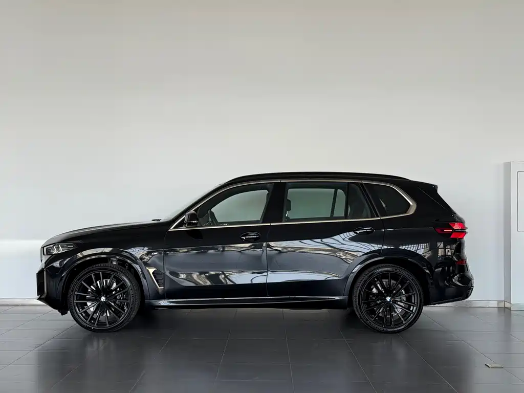 BMW X5 2025 — фото 2